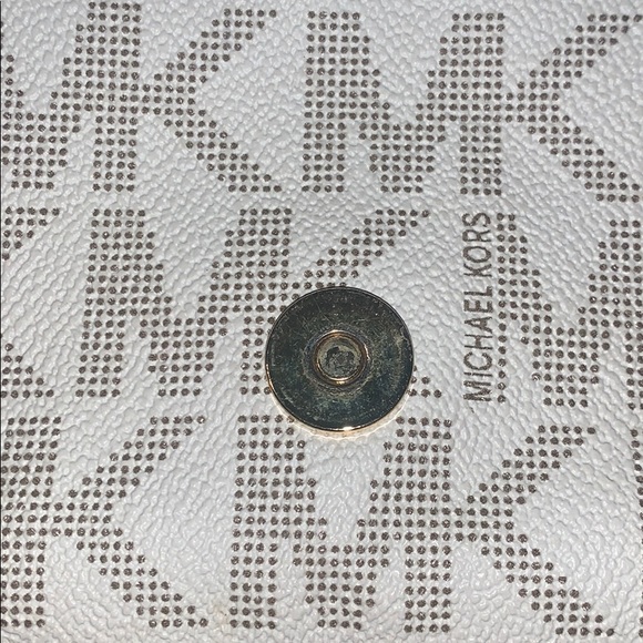 MK CROSSBODY - Picture 3 of 8